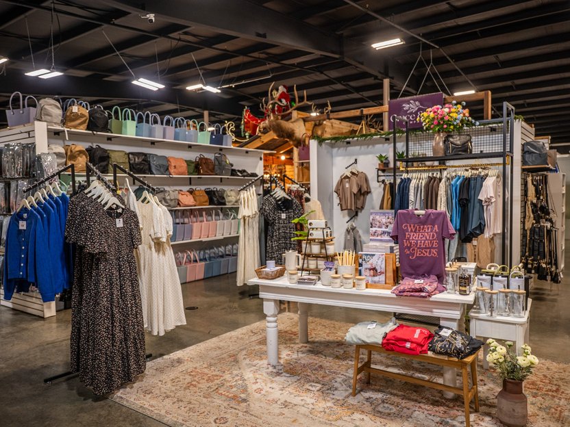 Clothing, shoes, and accessories at Ohio's Market Berlin